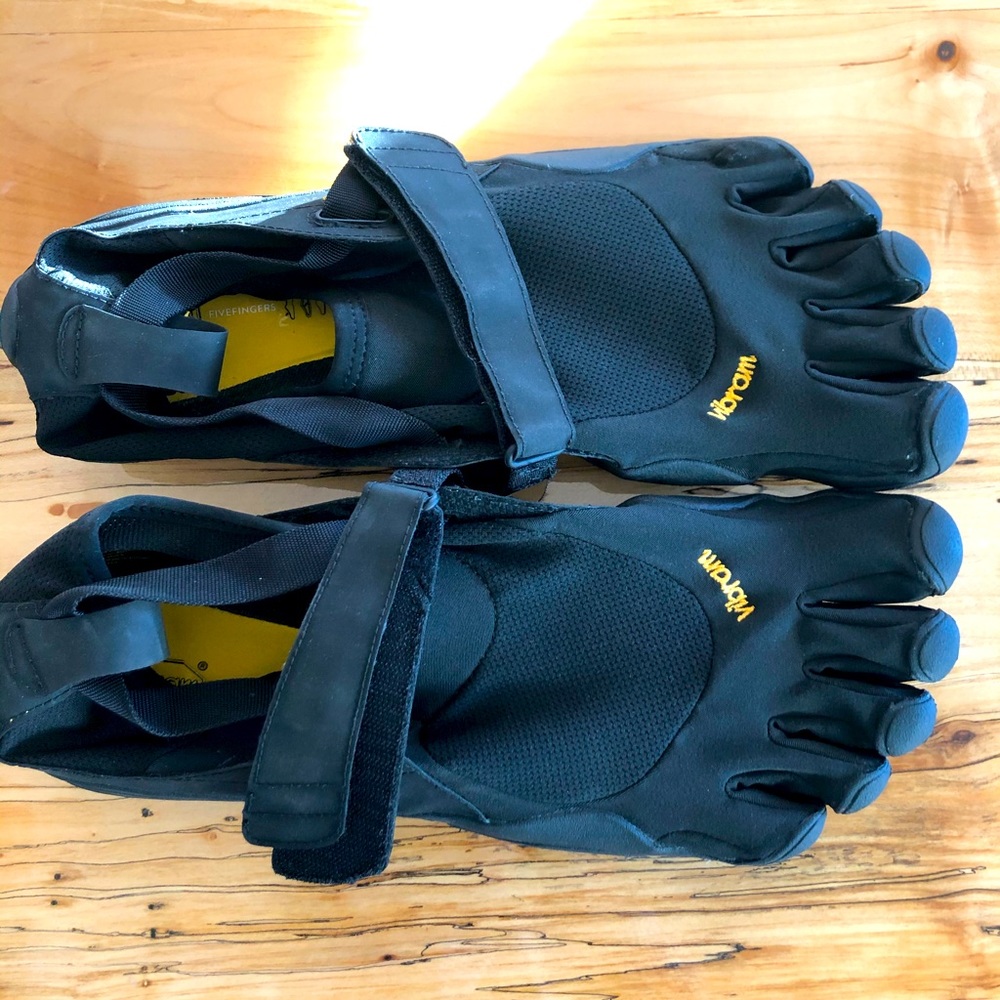 Vibram 5 finger shoes